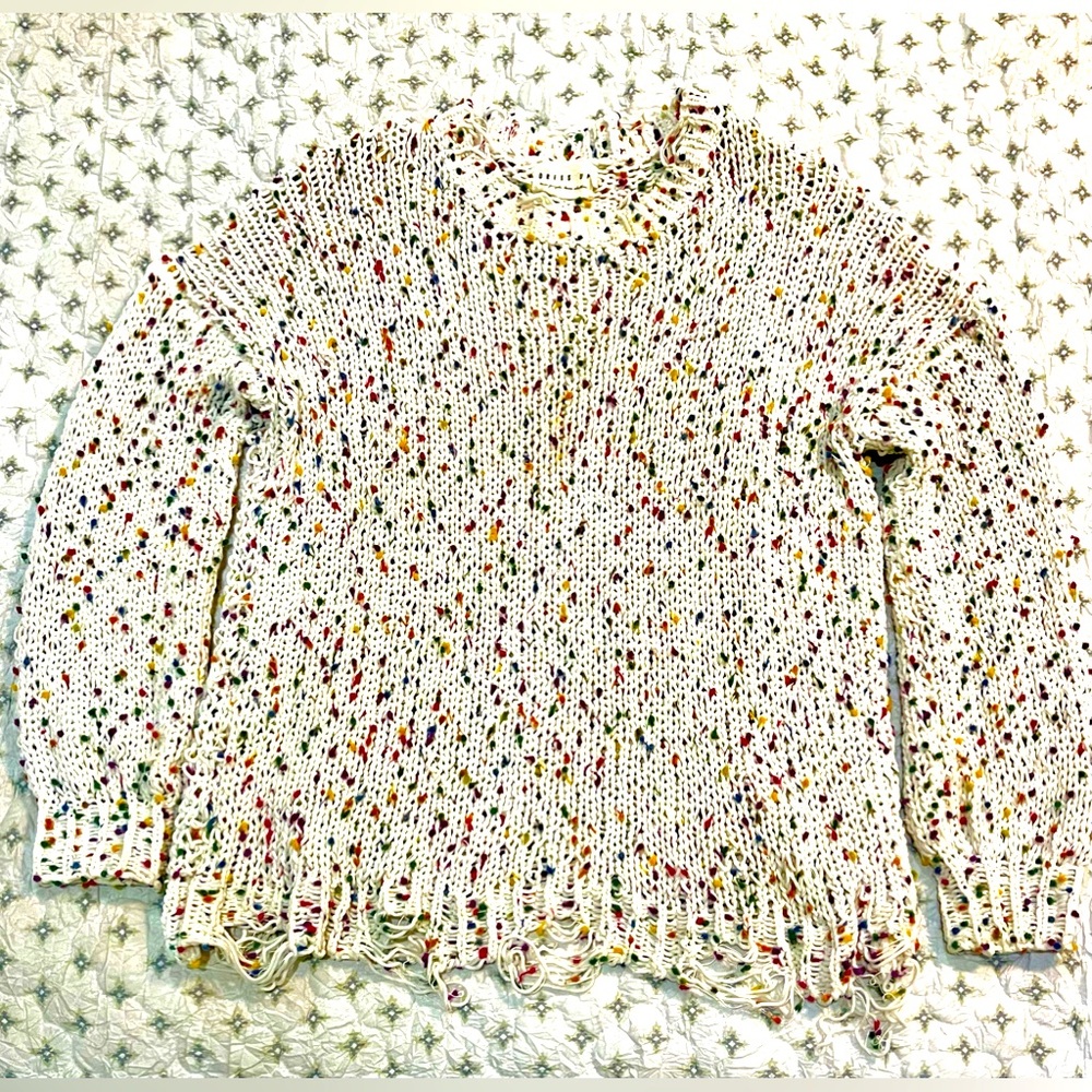 Cute Boutique Frayed Hem Sweater Sz Lg